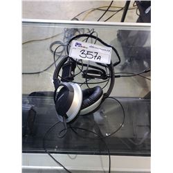 BOSE OVER THE EAR WIRED HEADSET + PS3 HEADSET