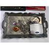 Image 2 : LOT OF COSTUME JEWELRY AND PENS