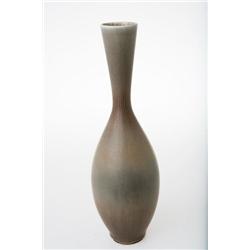 Berndt Friberg Gustavsberg vas 1960 H 29 mindre glasyrdefekter