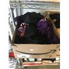 Image 2 : 3 BOXES OF ASSORTED CLOTHING (APPROX 20 PIECES)