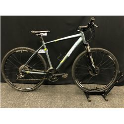 GREY GIANT ROAM 27 SPEED FRONT SUSPENSION TRAIL BIKE WITH FRONT AND REAR HYDRAULIC DISC BRAKES,