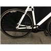 Image 2 : WHITE AND BLACK RETROSPEC DROME SINGLE SPEED ROAD BIKE, FRONT BRAKE ONLY