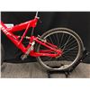 Image 8 : RED CANNONDALE SUPER 4 400 21 SPEED FULL SUSPENSION MOUNTAIN BIKE, REAR DERAILLEUR NEEDS