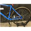 Image 8 : BLUE CCM VECTOR 21 SPEED HYBRID TRAIL BIKE WITH FRONT AND REAR DISC BRAKES, 19" FRAME SIZE