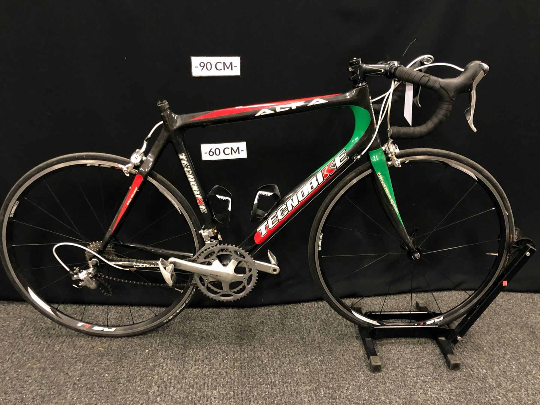 GREY GREEN AND RED TECHNOBIKE ALFA 20 SPEED CARBON FIBRE GREY GREEN AND RED TECHNOBIKE ALFA 20 SPEED CARBON FIBRE