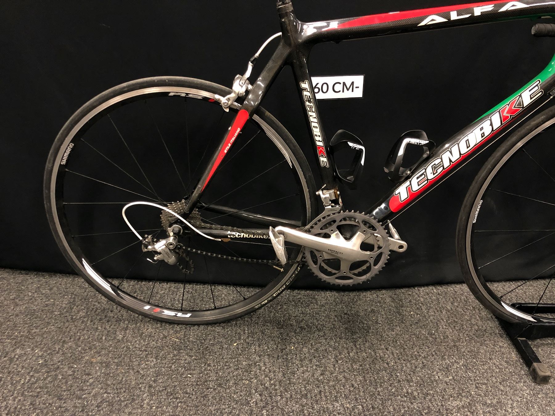GREY GREEN AND RED TECHNOBIKE ALFA 20 SPEED CARBON FIBRE GREY GREEN AND RED TECHNOBIKE ALFA 20 SPEED CARBON FIBRE