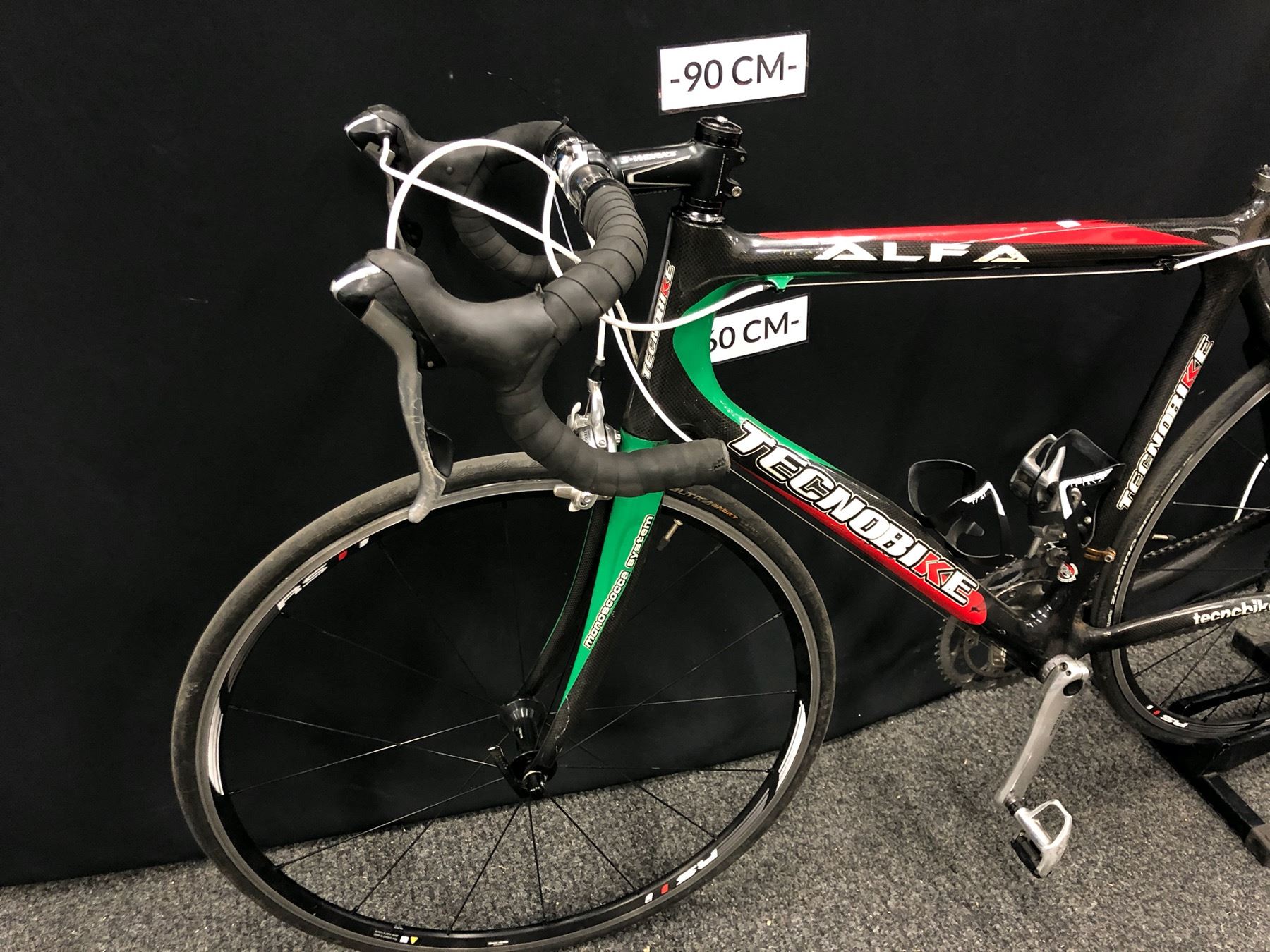 GREY GREEN AND RED TECHNOBIKE ALFA 20 SPEED CARBON FIBRE GREY GREEN AND RED TECHNOBIKE ALFA 20 SPEED CARBON FIBRE