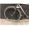 Image 8 : BLACK SPECIALIZED TRICROSS SPORT 27 SPEED ROAD BIKE WITH SECONDARY BRAKE LEVERS, SMALL FRAME SIZE
