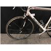 Image 8 : GREY SCOTT SPEEDSTER 20 SPEED ROAD BIKE, XL FRAME SIZE, FRONT DERAILLEUR NEEDS REPAIR, CLIP PEDALS