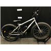 Image 1 : SCHWINN BIGGITY DLX 7 SPEED FAT TIRE ELECTRIC ASSIST BIKE WITH FRONT AND REAR DISC BRAKES, NO KEY,