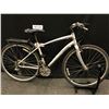 Image 1 : GREY SPECIALIZED VITA 24 SPEED HYBRID TRAIL BIKE, WM FRAME SIZE