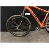 Image 8 : ORANGE ORBEA MX29 21 SPEED FRONT SUSPENSION TRAIL BIKE WITH FRONT AND REAR HYDRAULIC DISC BRAKES,