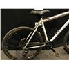 Image 2 : GREY ROCKY MOUNTAIN SOUL 24 SPEED FRONT SUSPENSION MOUNTAIN BIKE WITH FRONT AND REAR DISC BRAKES,