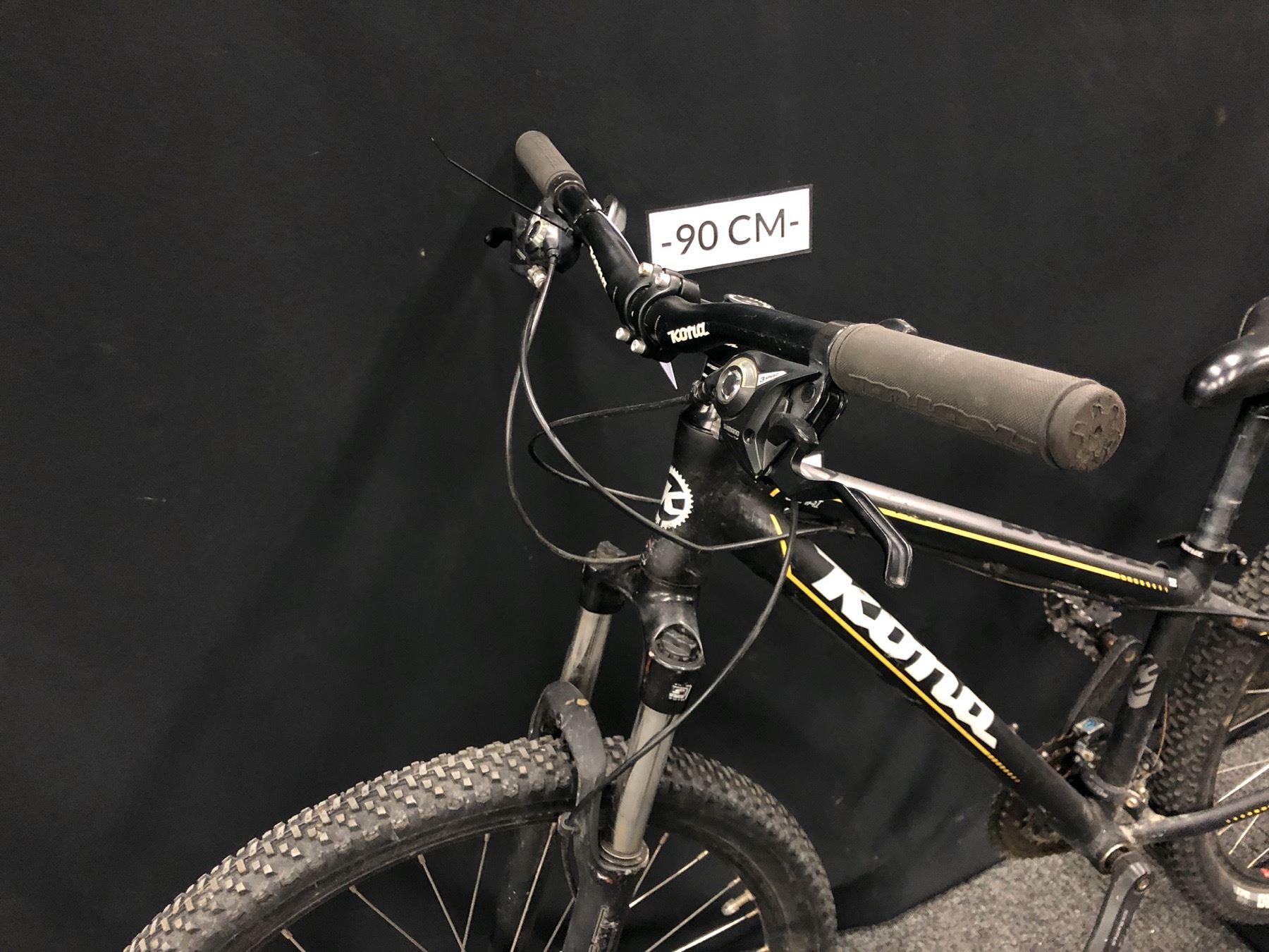 BLACK KONA LANAI 24 SPEED FRONT SUSPENSION MOUNTAIN BIKE WITH FRONT AND REAR DISC BRAKES, 13