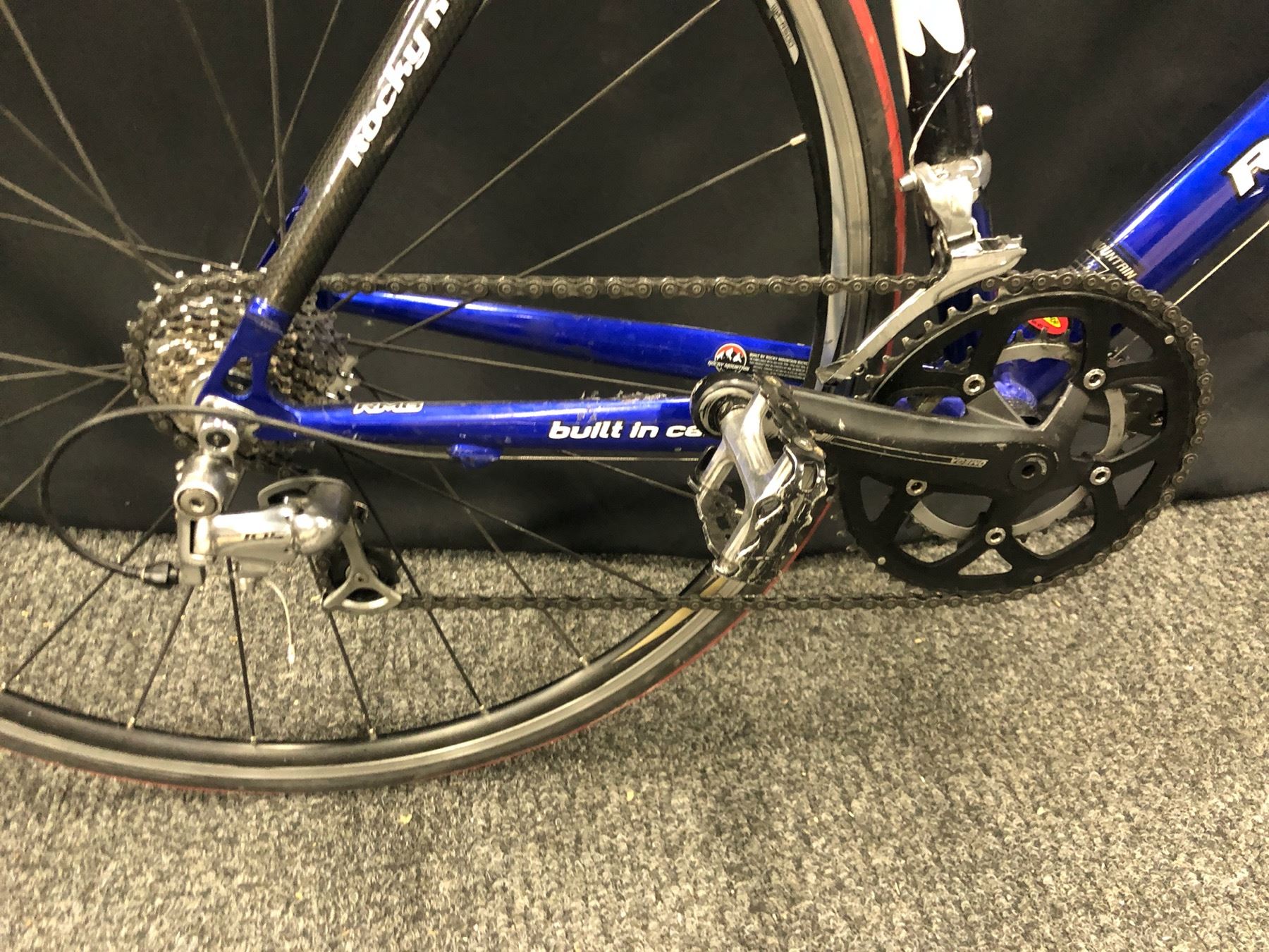 BLUE AND WHITE ROCKY MOUNTAIN SOLO 10 16 SPEED ROAD BIKE 52 CM FRAME SIZE blue-and-white-rocky-mountain-solo-10-16-speed-road-bike-52-cm-frame-size