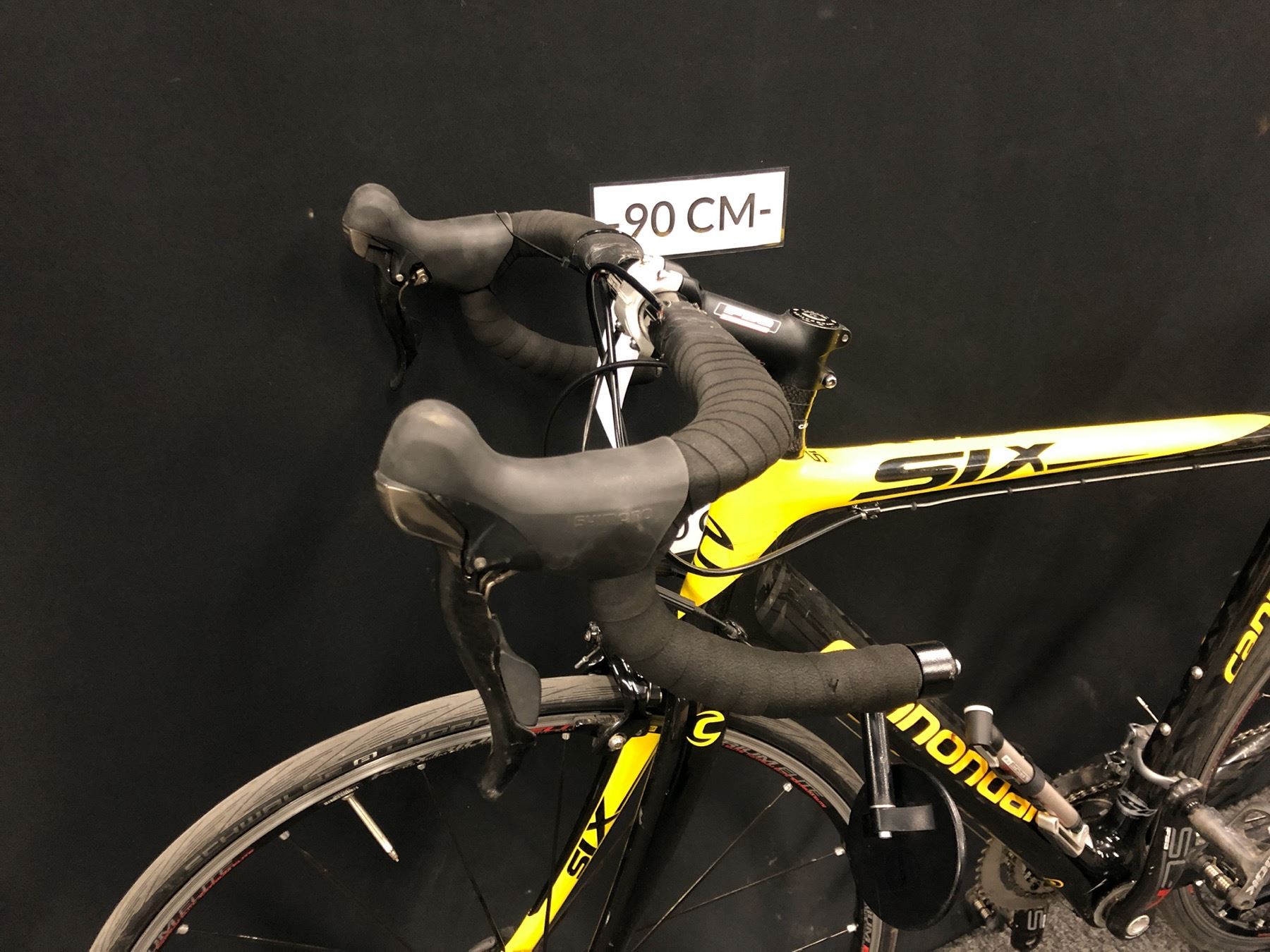 YELLOW AND BLACK CANNONDALE SIX 20 SPEED ROAD BIKE WITH CLIP PEDALS 54 yellow-and-black-cannondale-six-20-speed-road-bike-with-clip-pedals-54