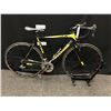 Image 1 : YELLOW AND BLACK CANNONDALE SIX 20 SPEED ROAD BIKE WITH CLIP PEDALS, 54 CM FRAME SIZE