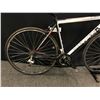 Image 2 : OPUS FIDELLO 24 SPEED ROAD BIKE WITH CLIP PEDALS AND SECONDARY BRAKE LEVERS