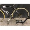 Image 8 : BLACK SPECIALIZED ALLEZ 16 SPEED ROAD BIKE