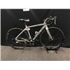 Image 1 : GREY NORCO THRESHOLD 20 SPEED HYBRID TRAIL BIKE WITH FRONT AND REAR DISC BRAKES, 51 CM FRAME SIZE