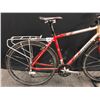 Image 2 : RED AND BROWN DEVINCI DESTINATION 27 SPEED ROAD BIKE