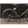 Image 2 : BLACK NORCO VFR4 21 SPEED ROAD BIKE, 20" FRAME SIZE