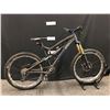 Image 2 : DARK GREY SANTA CRUZ NOMAD C FULL SUSPENSION DOWNHILL MOUNTAIN BIKE WITH FRONT AND REAR HYDRAULIC