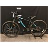 Image 8 : BLACK AND BLUE TREK MARLIN 5 FRONT SUSPENSION MOUNTAIN BIKE WITH FRONT AND REAR DISC BRAKES, 18.5"