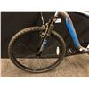 Image 8 : BLUE AND GREY HYPER BOUNDARY TRAIL 26 18 SPEED FRONT SUSPENSION MOUNTAIN BIKE