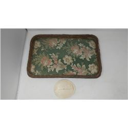 SERVING TRAY WITH IVORY COLOURED PIECE