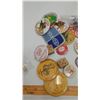 Image 4 : LOT OF PINBACK BUTTONS