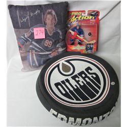 Edmonton Oilers foam 'puck head', Wayne Gretzky pillow, new 1998 pro action starting lineup NYR Wayn