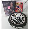 Image 1 : Edmonton Oilers foam 'puck head', Wayne Gretzky pillow, new 1998 pro action starting lineup NYR Wayn