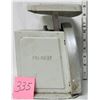Image 2 : vintage 1975 25# Pelouze weigh scale model YG425