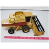 Image 1 : NEW HOLLAND COMBINE (1:16)