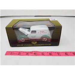 CO-OP CLASSICS (1:32 SCALE DIE CAST)