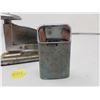 Image 3 : Vintage stapler & lighter