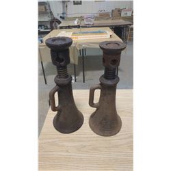 TWO SCREW JACKS