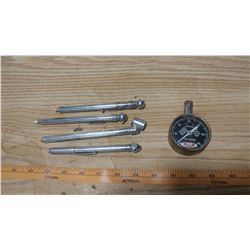 VINTAGE AIR PRESSURE GAUGES
