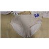 Image 2 : LOT OF FOUR BRAS AND ONE PAIR OF UNDERWEAR (SIZES ON BRA TAGS NOT CANADIAN)