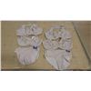 Image 1 : LOT OF FOUR BRAS AND TWO PAIRS OF UNDERWEAR (SIZES ON BRA TAGS NOT CANADIAN)