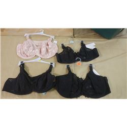 LOT OF FOUR BRAS, ASSORTED SIZES