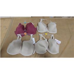 LOT OF FOUR BRAS, ASSORTED SIZES