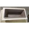 Image 3 : RECTANGLE PLANTER (10" X 19.5" X 7.25") G. BRAATEN