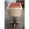 Image 1 : STANDING PLANTER (13" X 13" X 32.5") G. BRAATEN