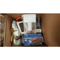 BOX OF ASSORTED ITEMS - WATER PITCHER, GRATER, STRAINER, ETC.