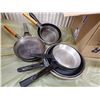 Image 2 : CAST IRON AND ALUMINUM FRY PANS, ASSORTED KITCHENWARE