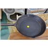 Image 1 : HEAVY CAST IRON FRYING PAN