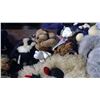Image 4 : LOT OF ASSORTED STUFFED ANIMALS