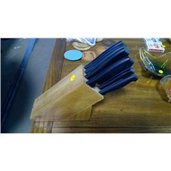 KNIFE SET
